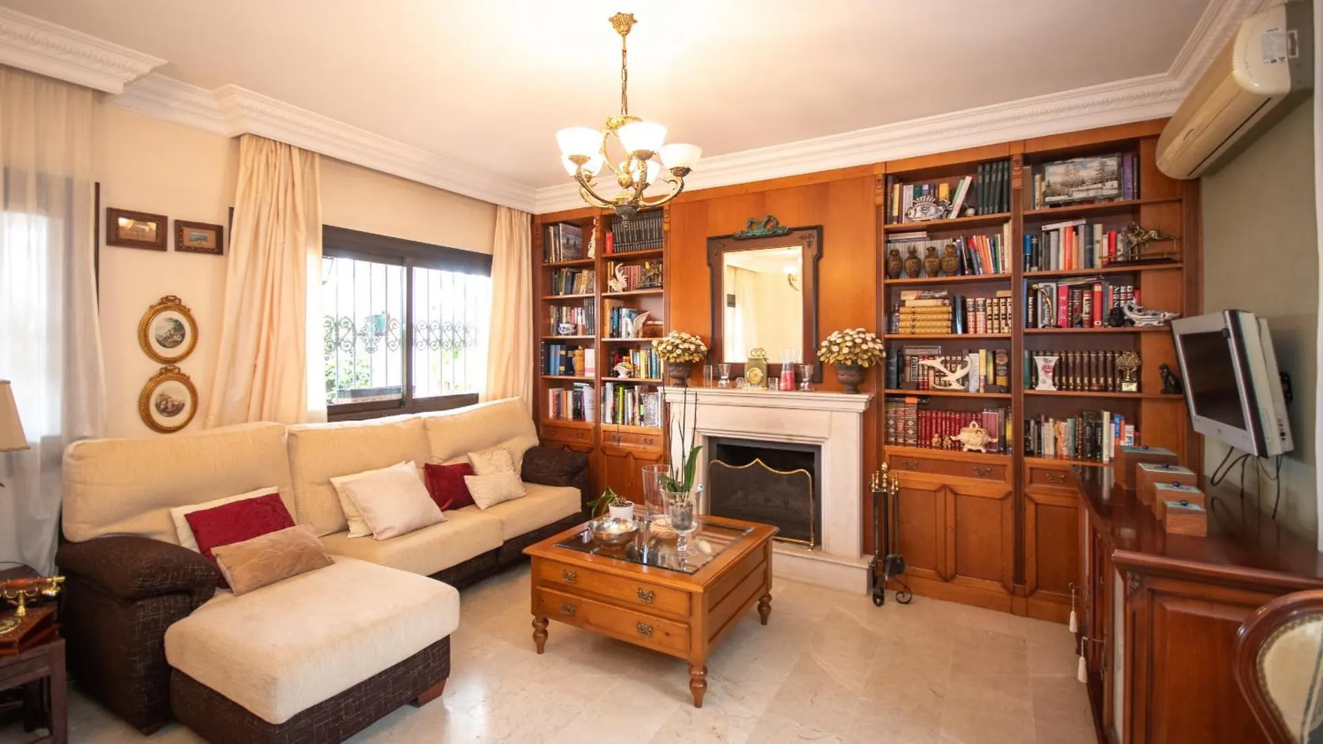 Cubo'S Villa Palacio Valdes 托雷莫利诺斯 西班牙