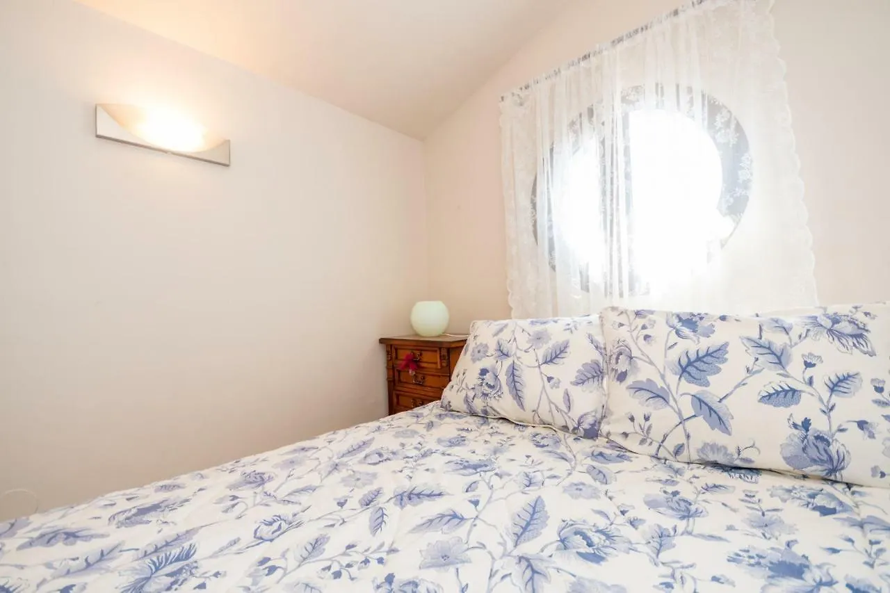Cubo'S Villa Palacio Valdes 托雷莫利诺斯