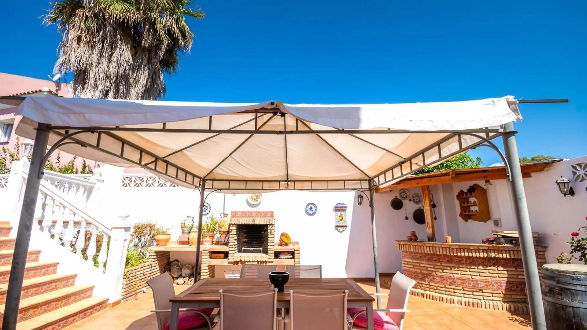 Cubo'S Villa Palacio Valdes 托雷莫利诺斯