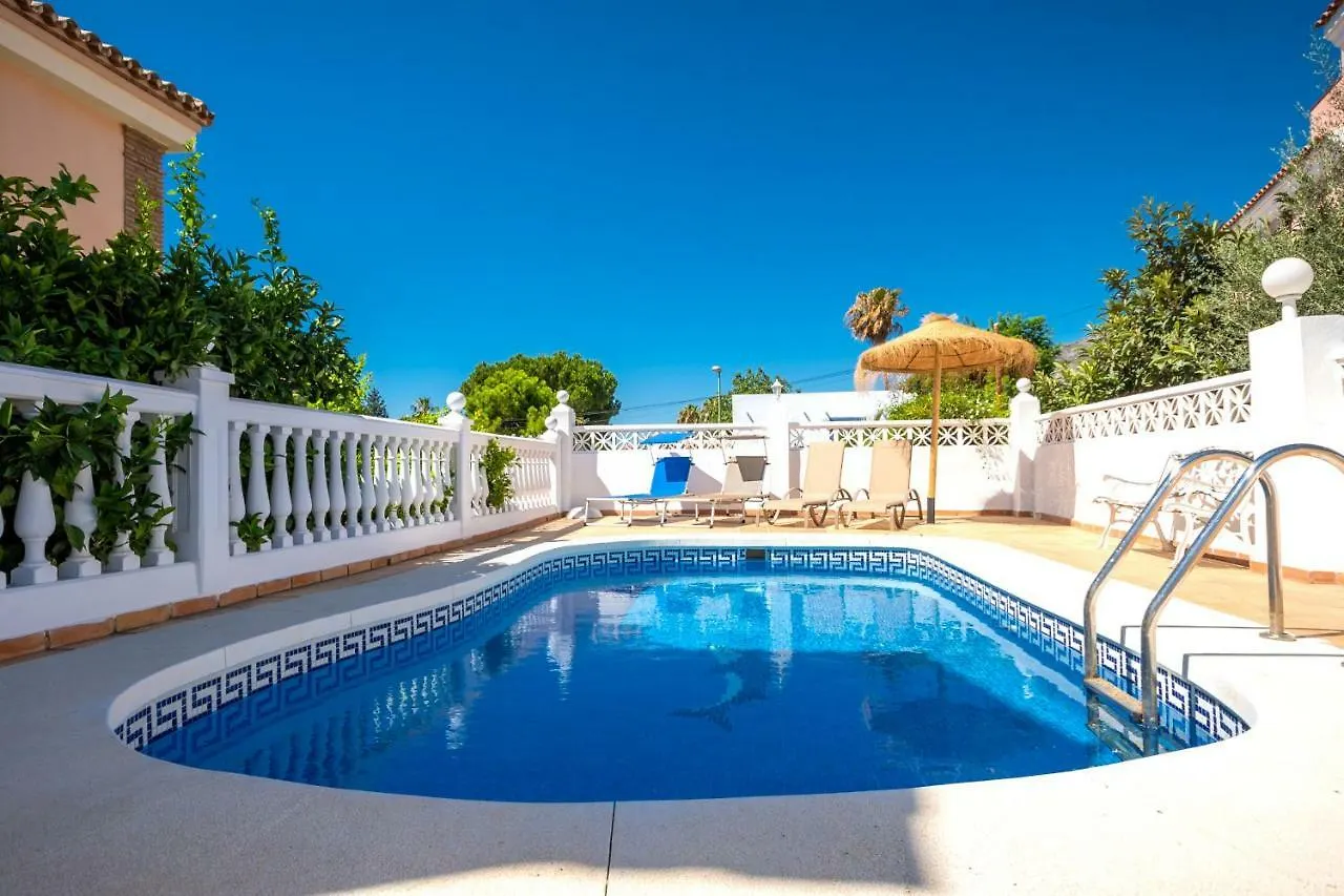 Cubo'S Villa Palacio Valdes 托雷莫利诺斯