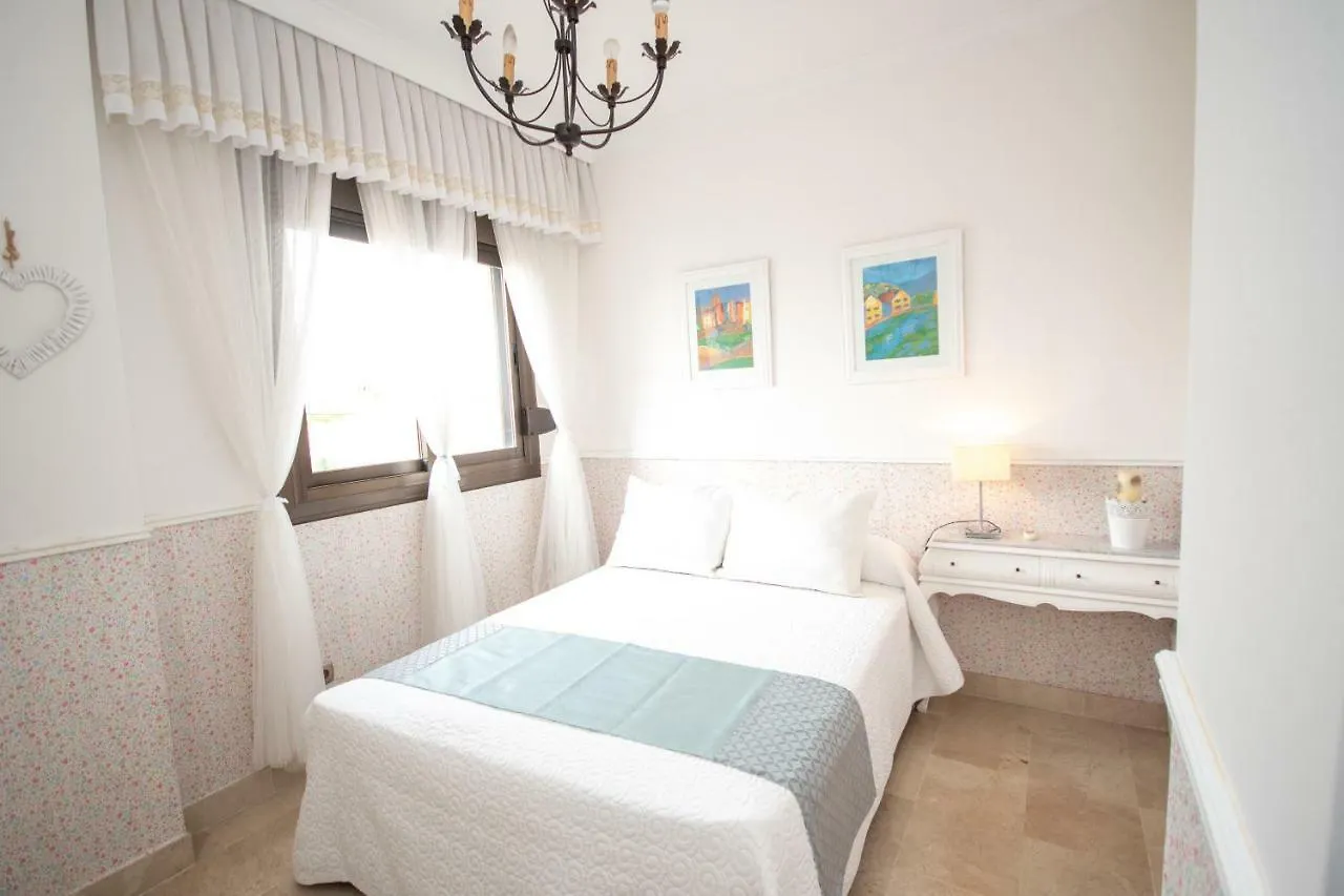 Cubo'S Villa Palacio Valdes 托雷莫利诺斯
